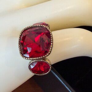 NEW Heidi Daus "I Want Candy" Siam Red Crystal 3 Stone Ring
